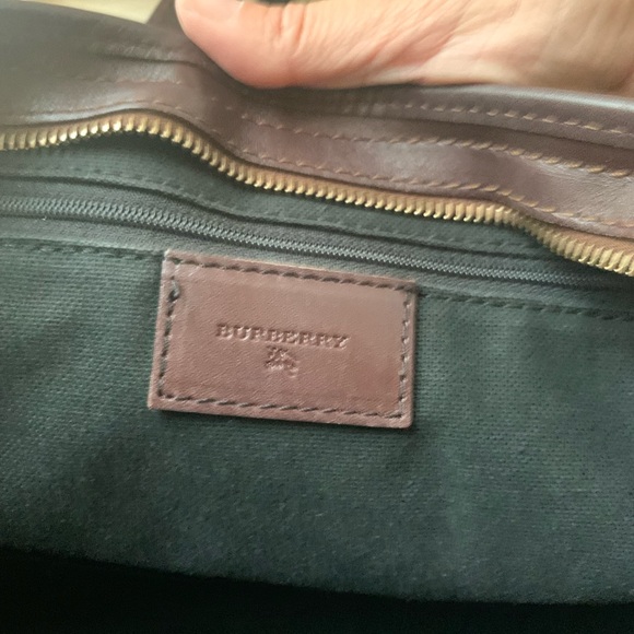 Matching Authentic vintage Burberry classic nova check bag and wallet combo! - Picture 5 of 16